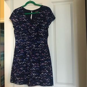 Lily Rose V-neck Short Sleeve Floral Dress size L NWT’s